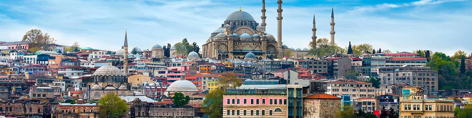 Türkisch Übersetzung: Panoramabild von Istanbul, Türkei, bei Tageslicht.